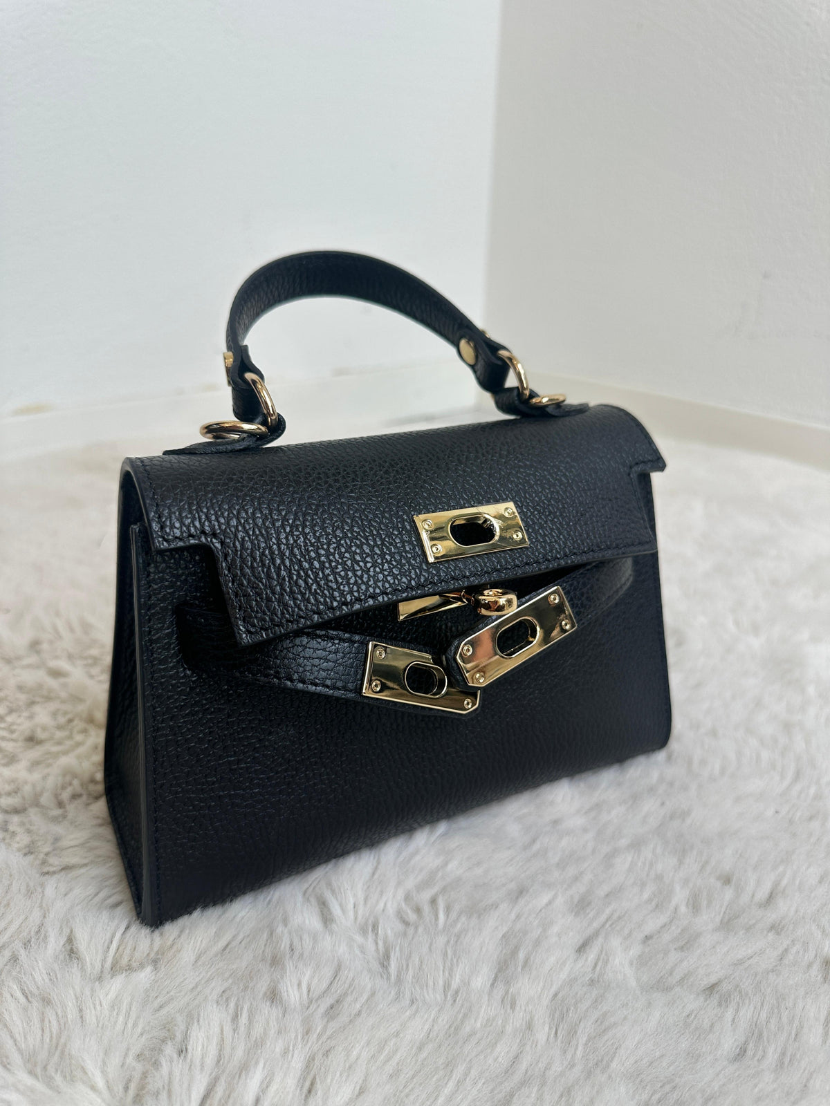 AMINA STRUCTURED HANDBAG
