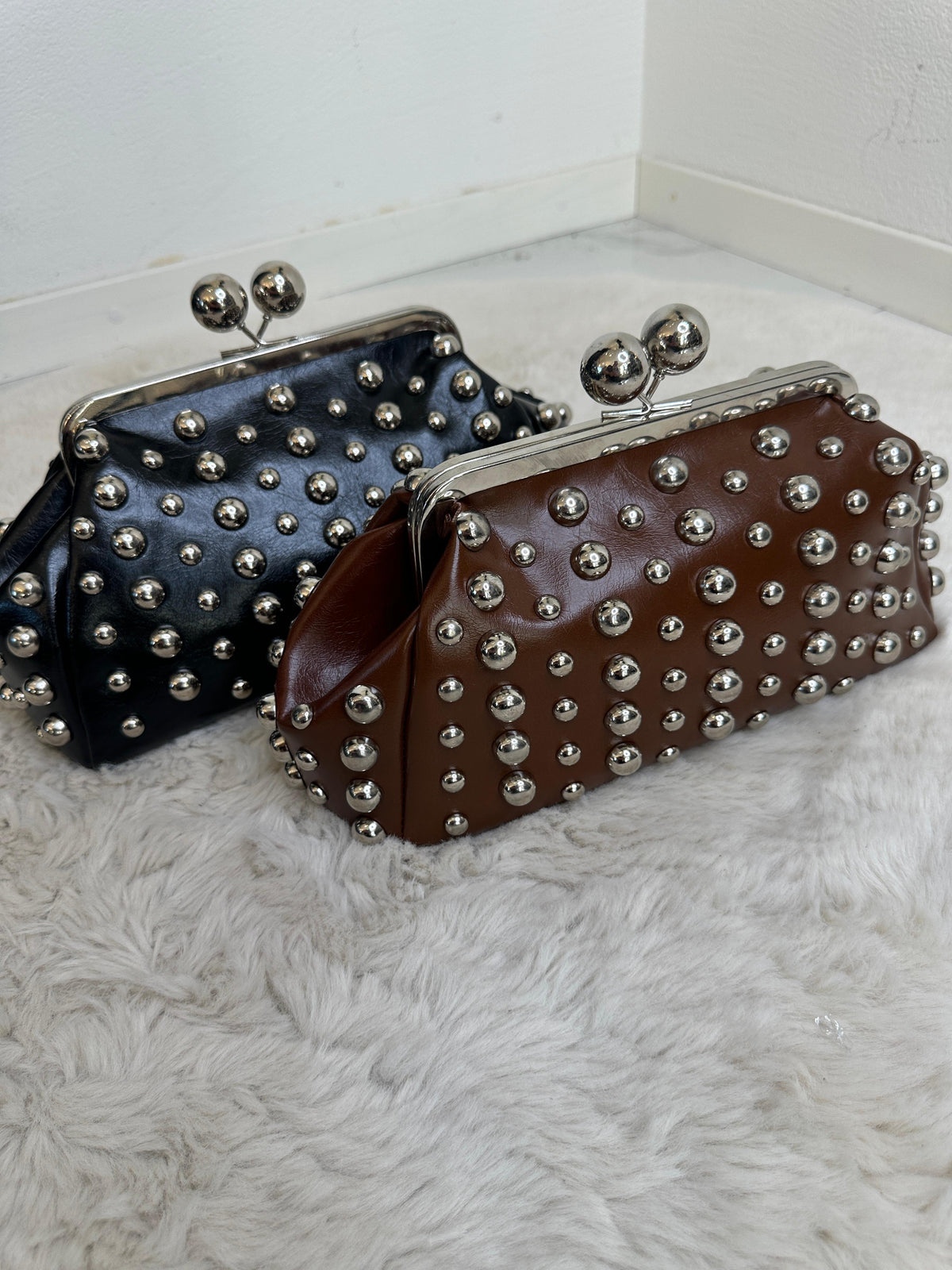 NOREA CRYSTAL CLUTCH