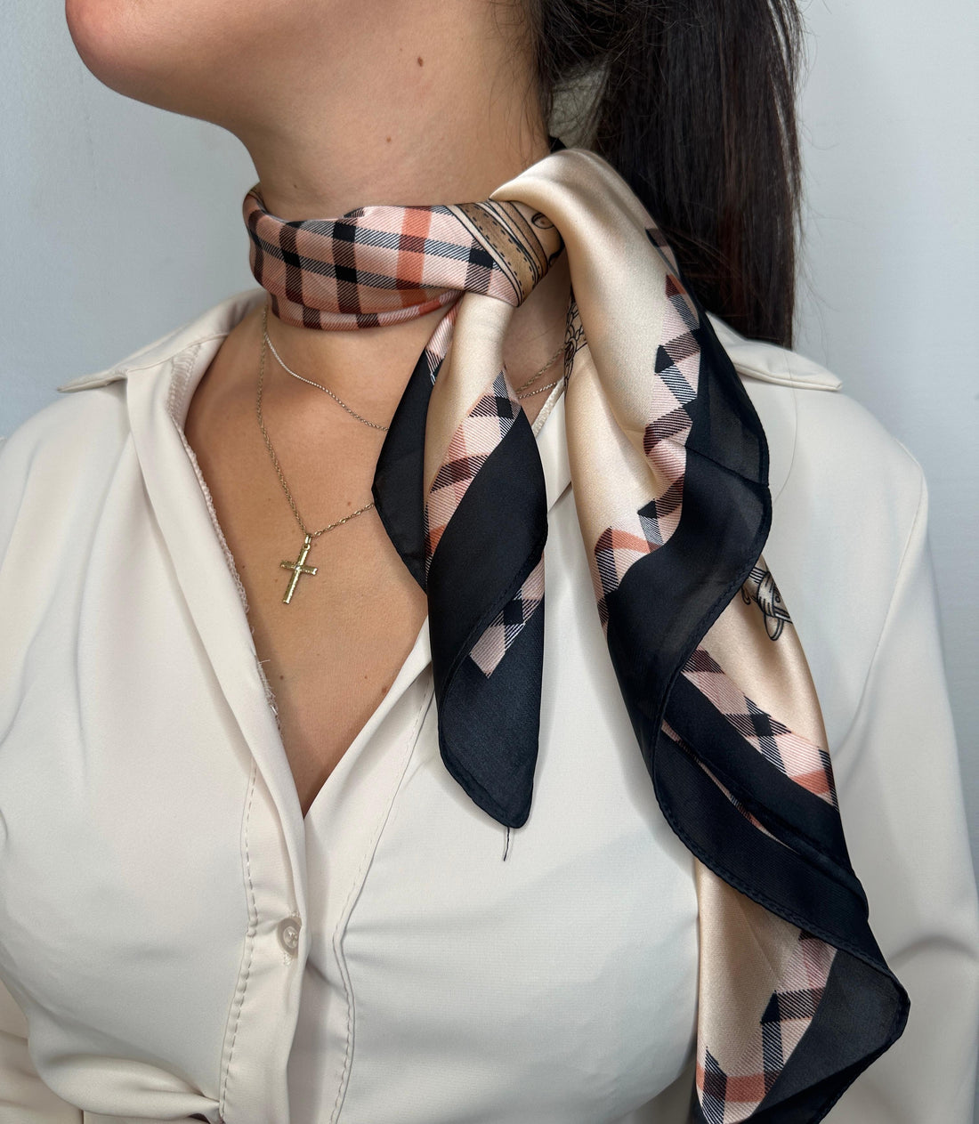 FOULARD by Luxury JR – Schwarz/Rot/Beige