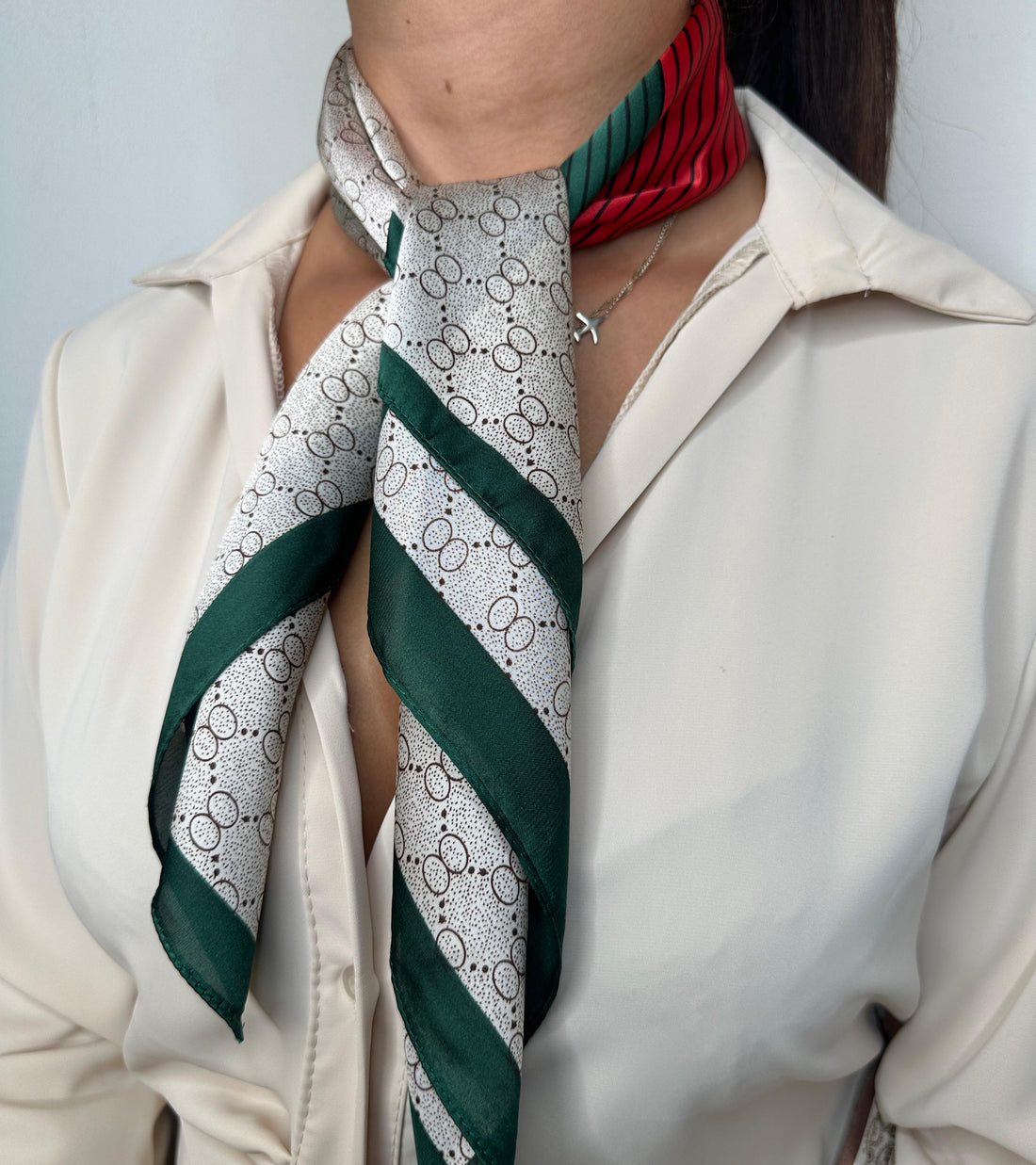 FOULARD by Luxury JR – Grün/Grau/Rot