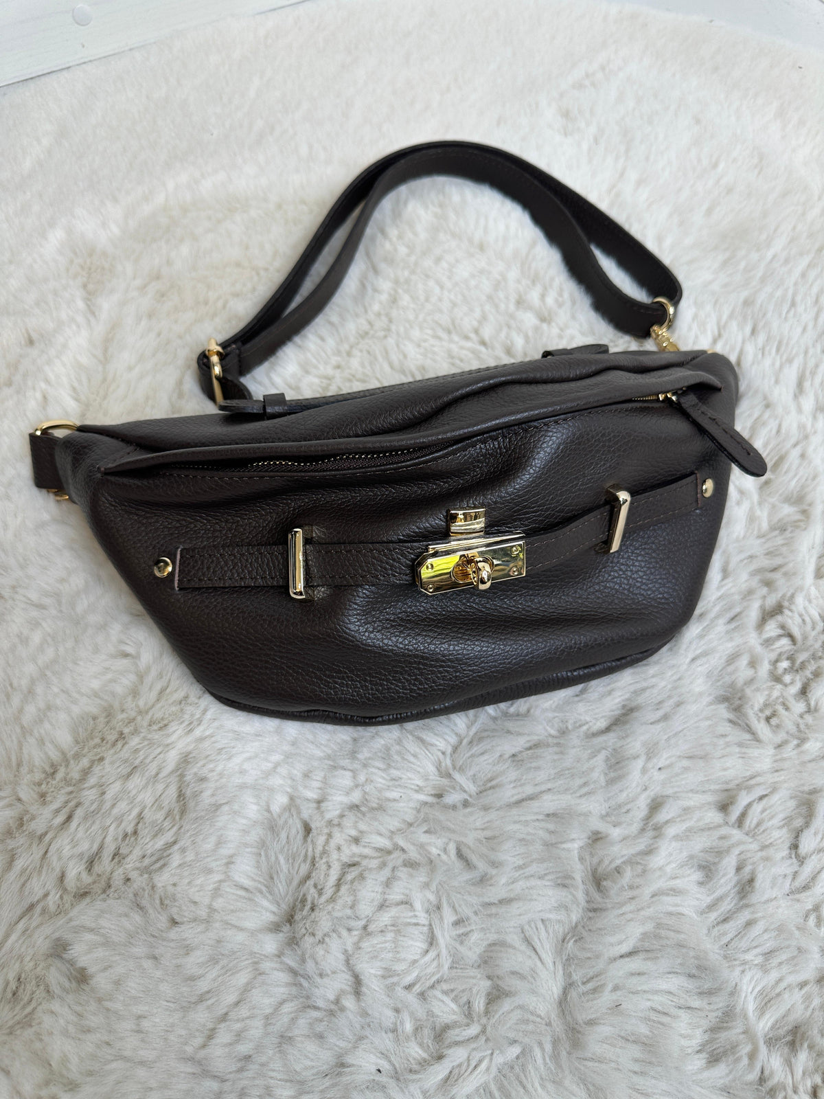 TALIA SOFT HOBO BAG – Schwarz
