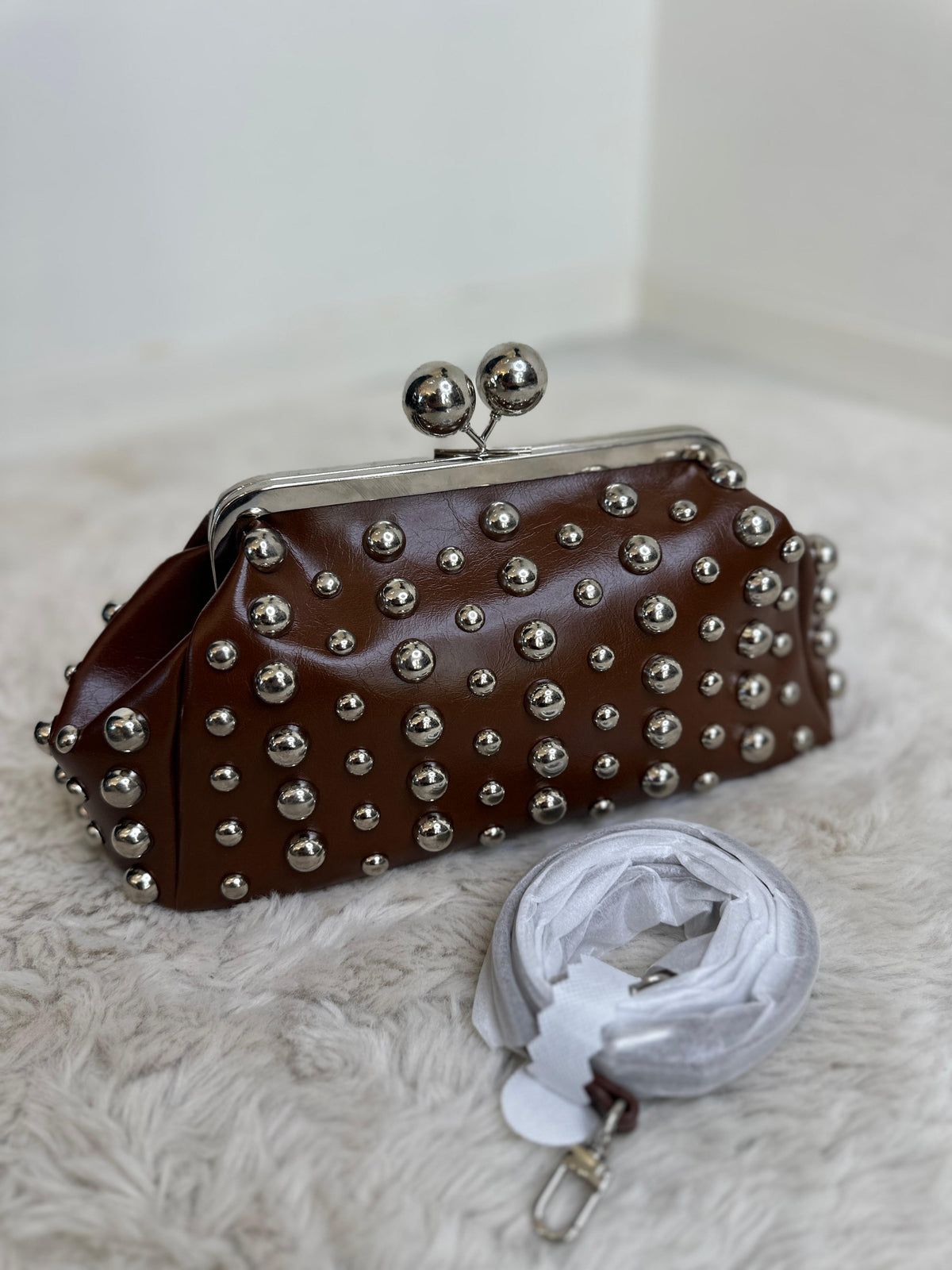 NOREA CRYSTAL CLUTCH