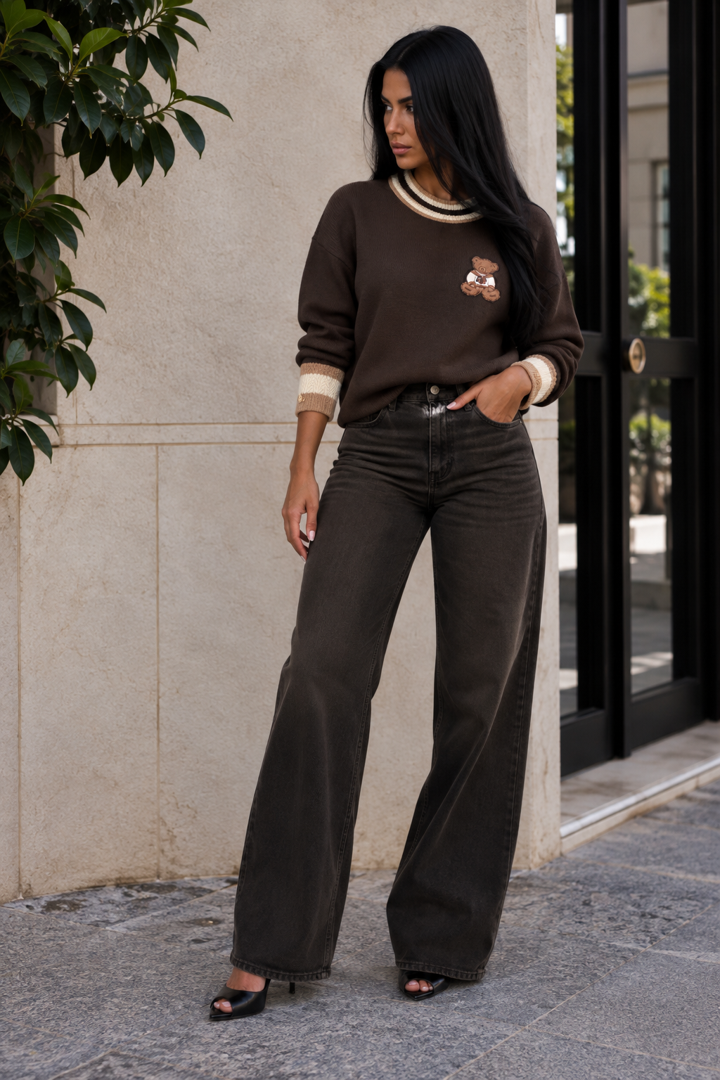 Teddy Club Sweater – Braun