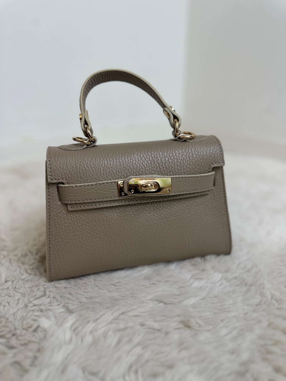 AMINA STRUCTURED HANDBAG – Taupe