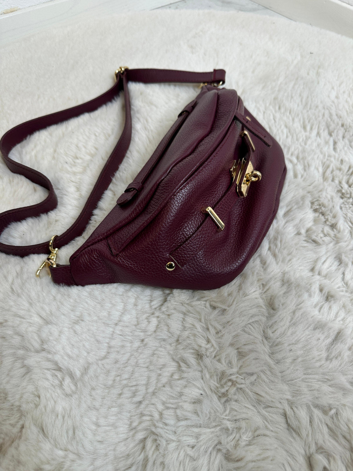 TALIA SOFT HOBO BAG – Bordeaux