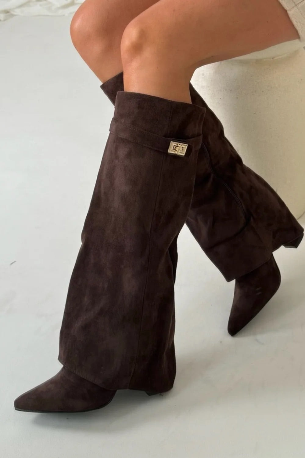 CAMILLA KNEE-HIGH BOOTS – Braun
