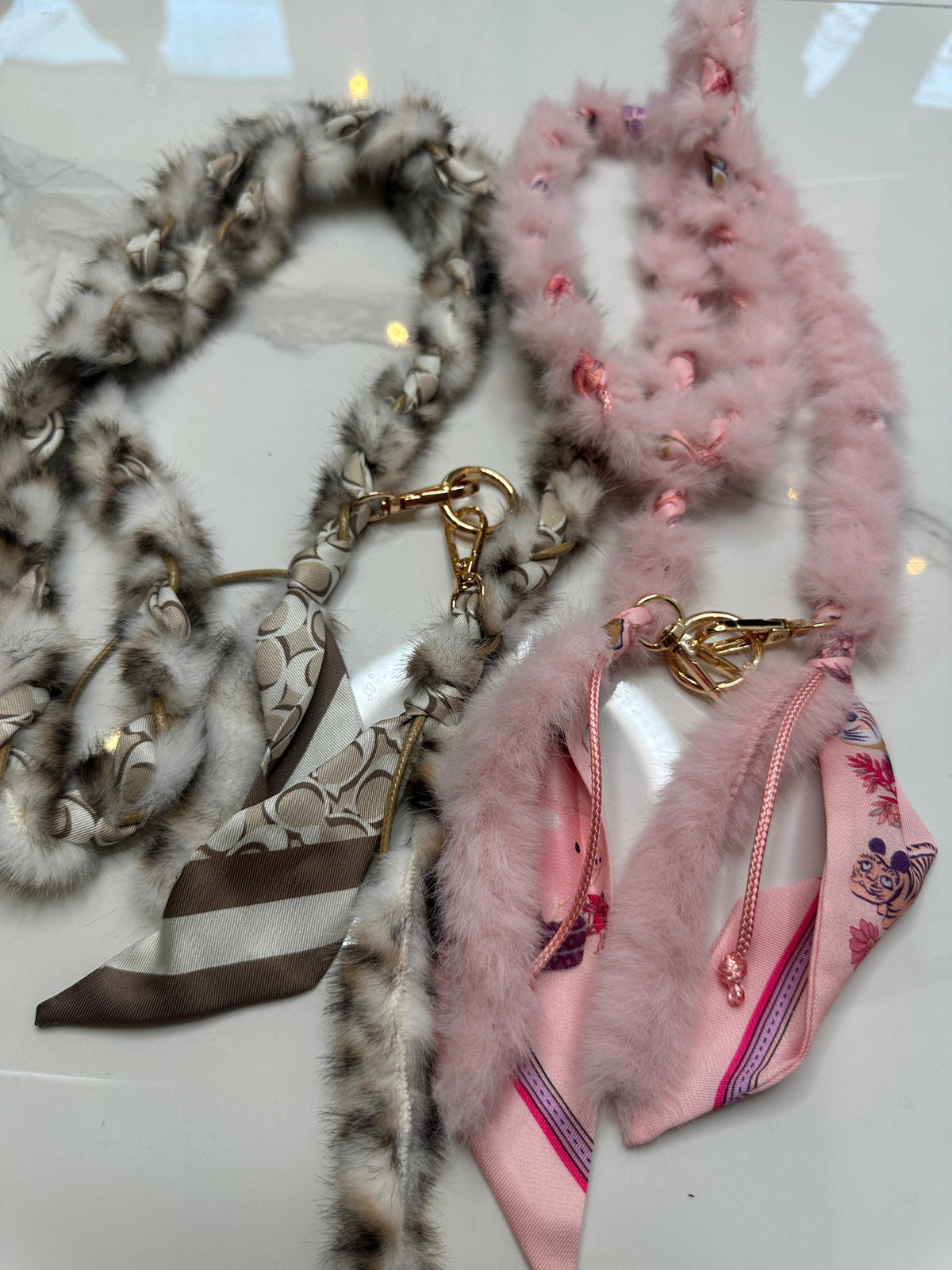 ROSIE SCARF CHAIN CHARM