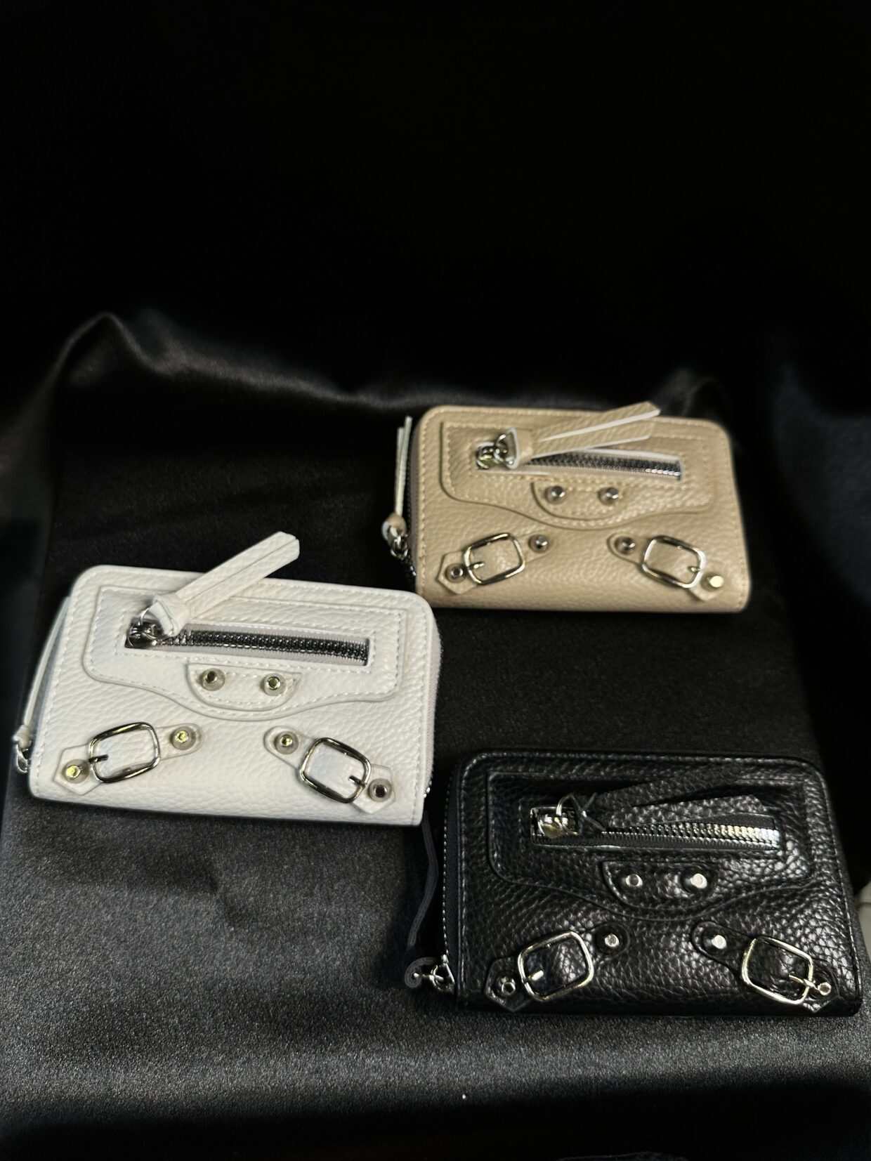 B Wallet